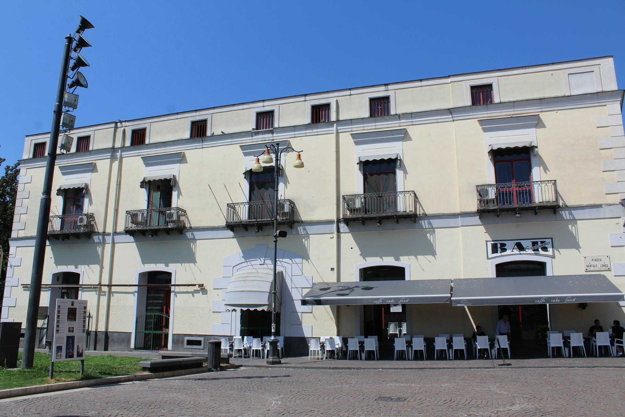 Hotel Il Santuario - Pompei ปอมเปอี ภายนอก รูปภาพ