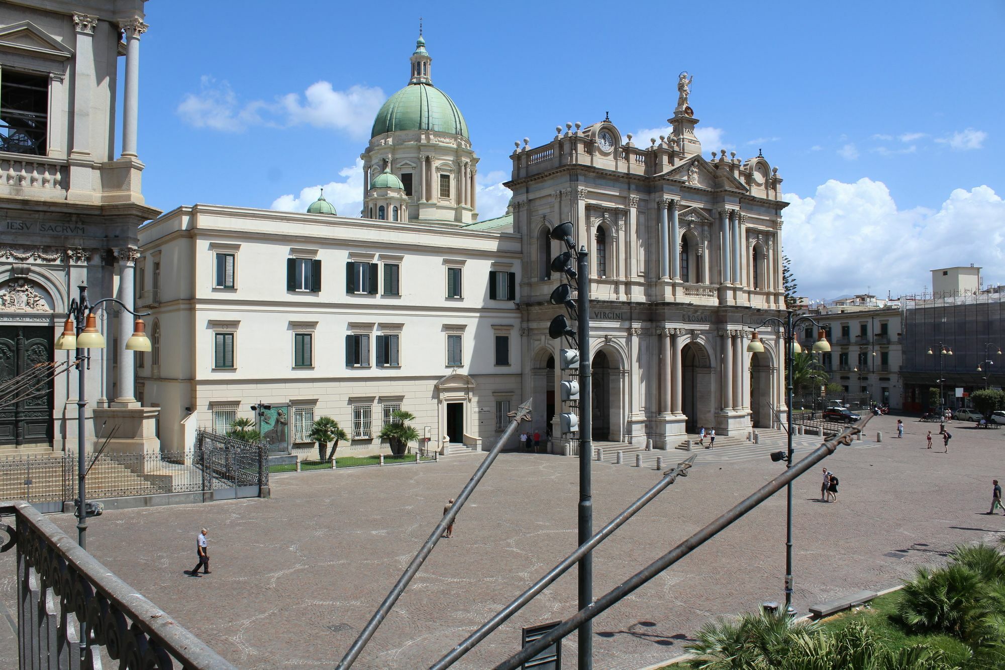 Hotel Il Santuario - Pompei ปอมเปอี ภายนอก รูปภาพ